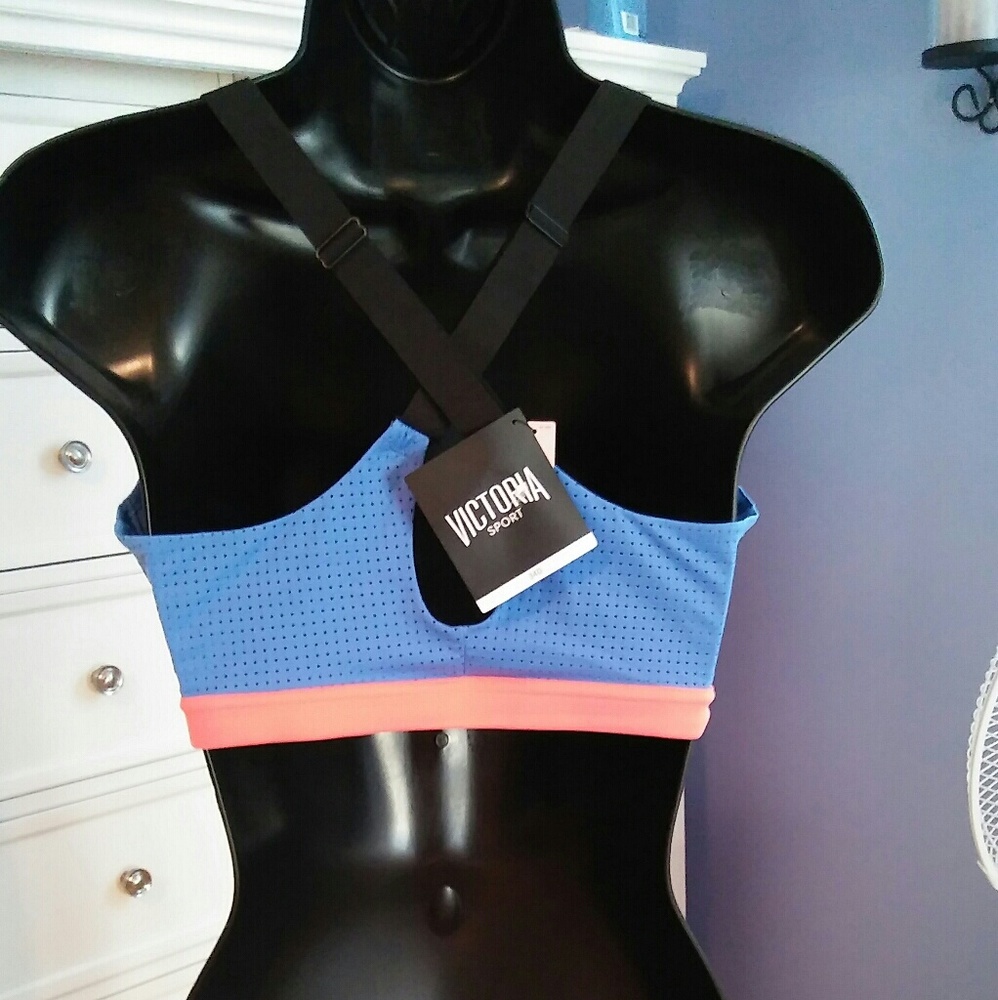 NWT!  Victoria's Secret sports bra-VSX sport